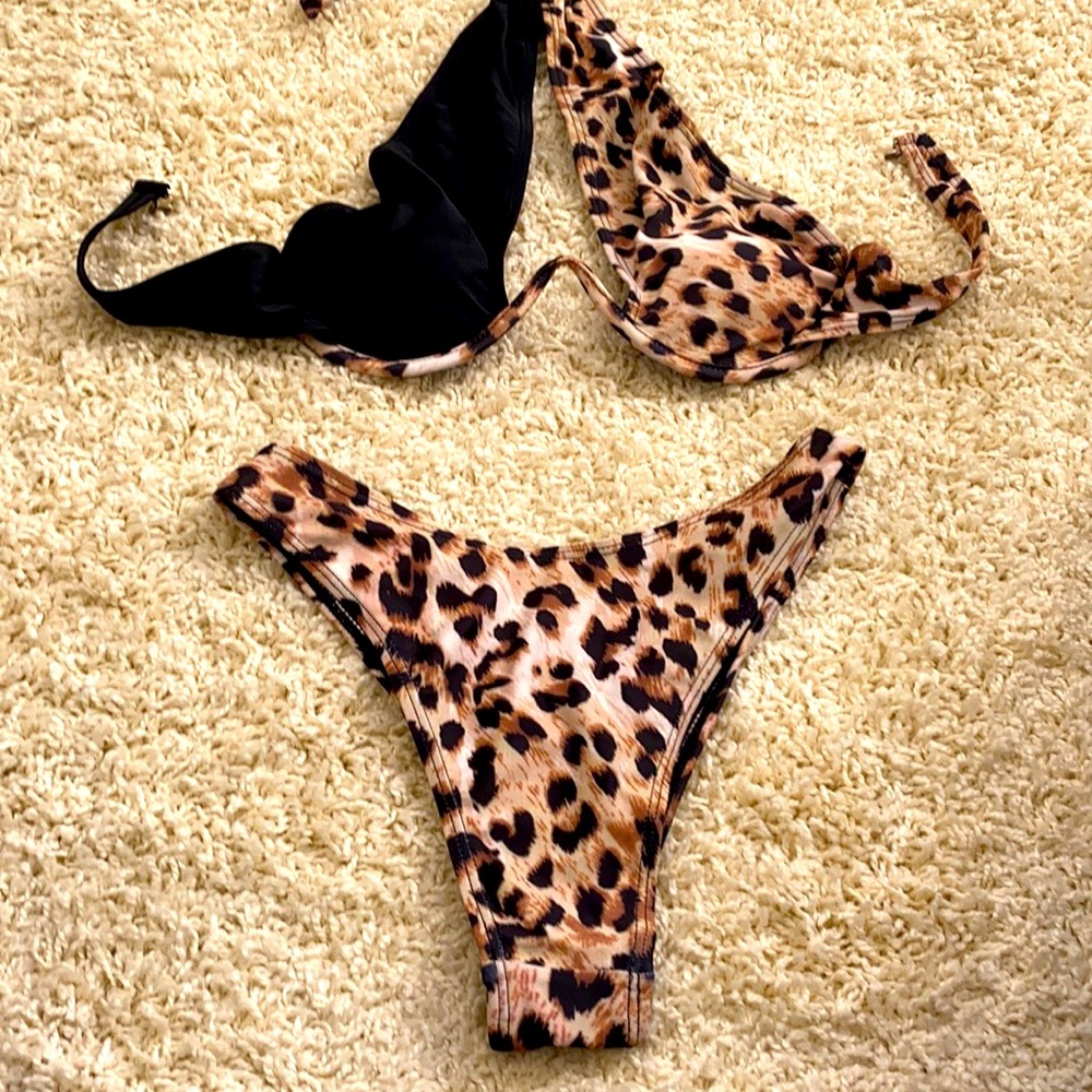 Sexy swimsuit!